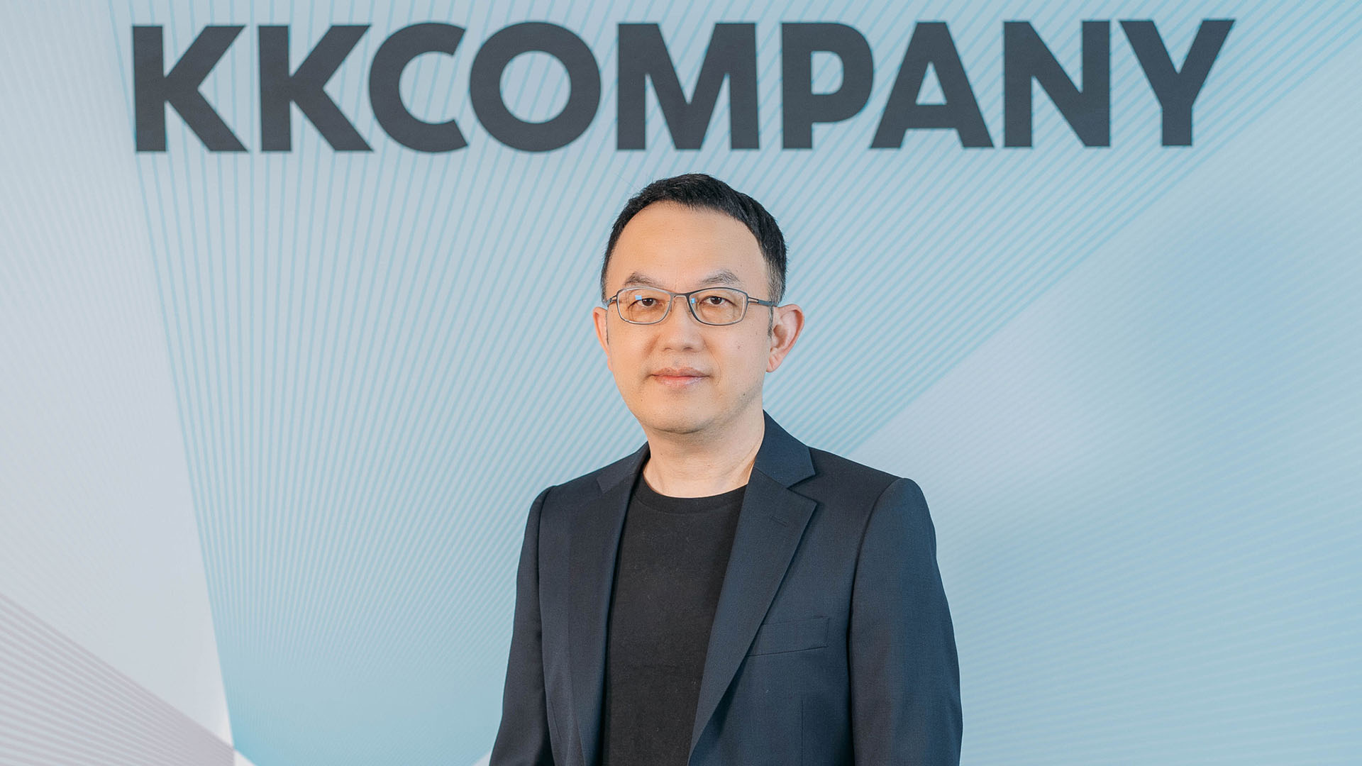 【新聞素材二】kkcompany Technologies 集團由王献堂（steve Wang）擔任集團董事長暨執行長，領導策略布局、營運與業務發展。
