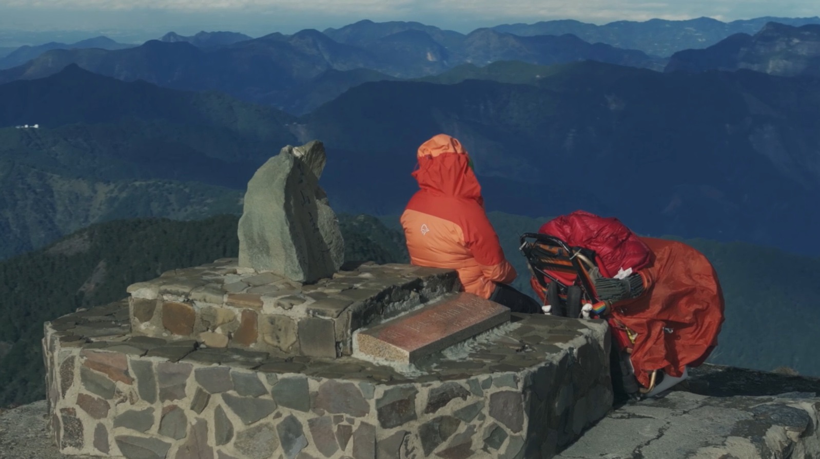 圖5 紀錄片《我只剩下勇敢》將於12月23日正式在福斯商旅官方頻道播映