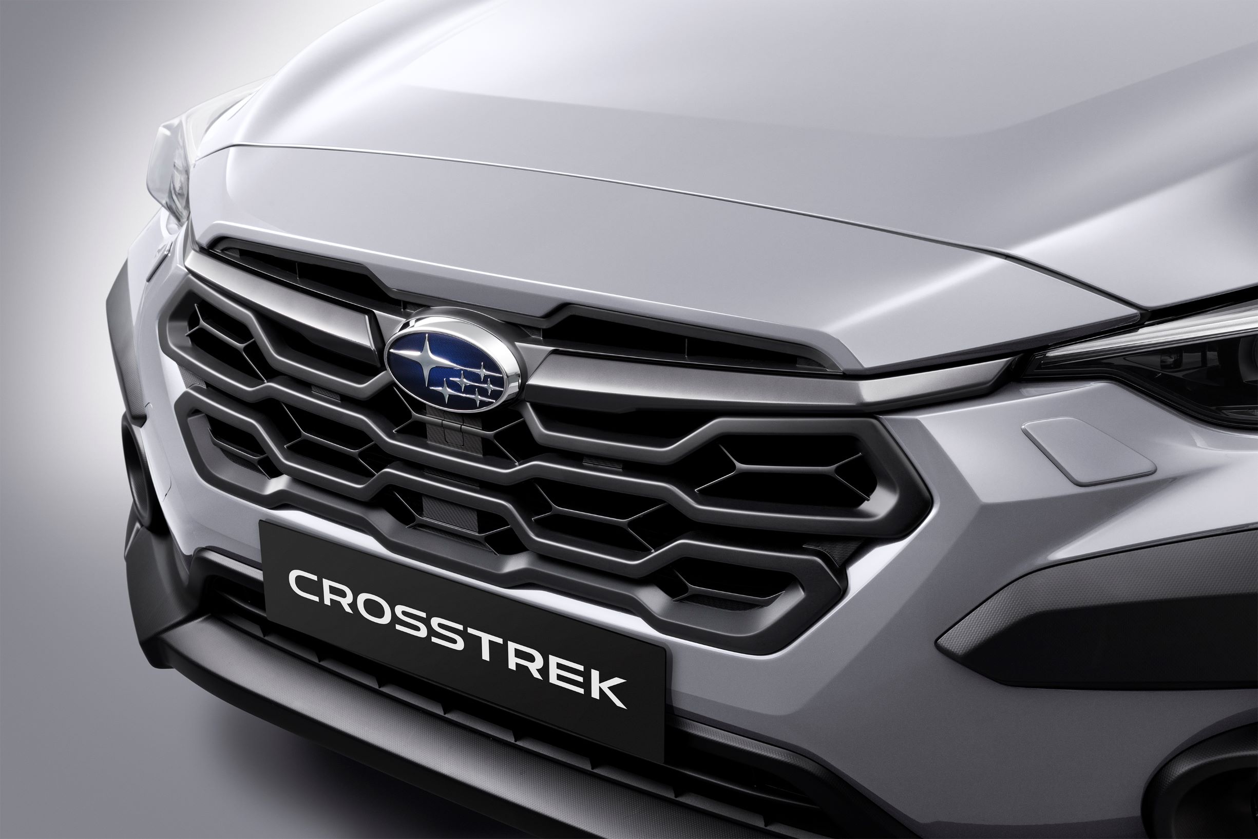 04 The All New Crosstrek 蜂巢式六角形水箱護罩