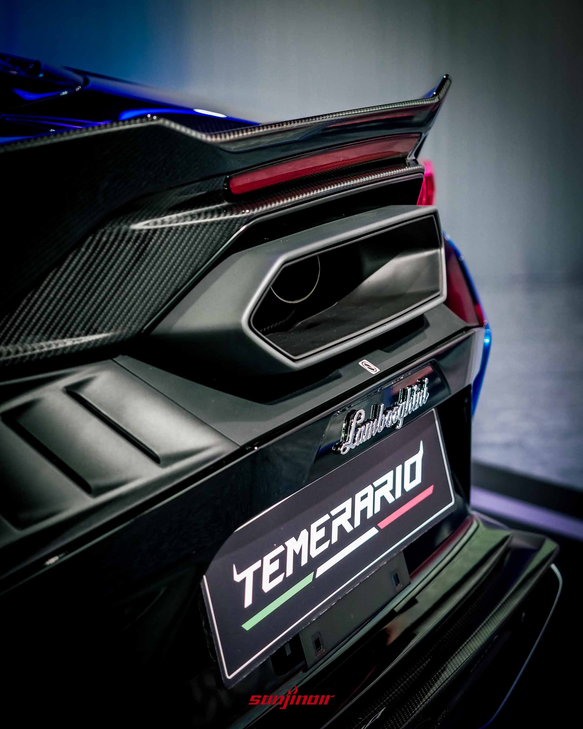 Lamborghini L634 V8 雙渦輪增壓引擎結構與平面曲軸設計