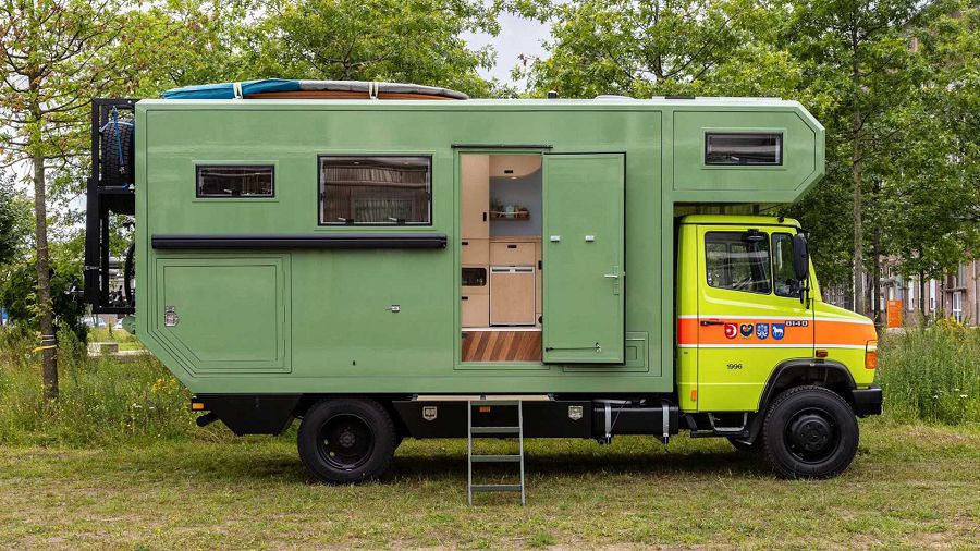 誰能料到 Mercedes 消防車竟能變成設計如此出眾的家庭用露營車屋？