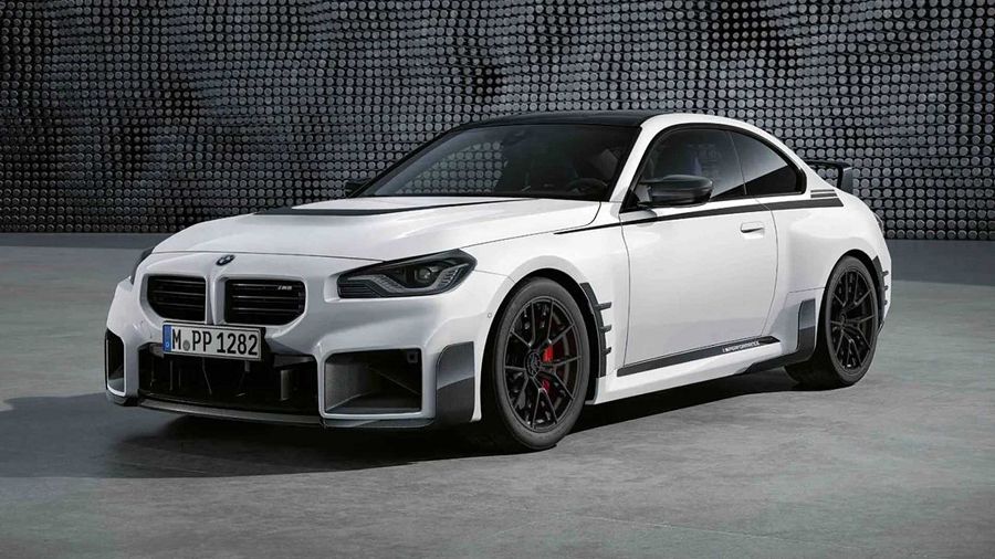 2023 BMW M2 在 M Performance Parts 精品上身之後高調到不行