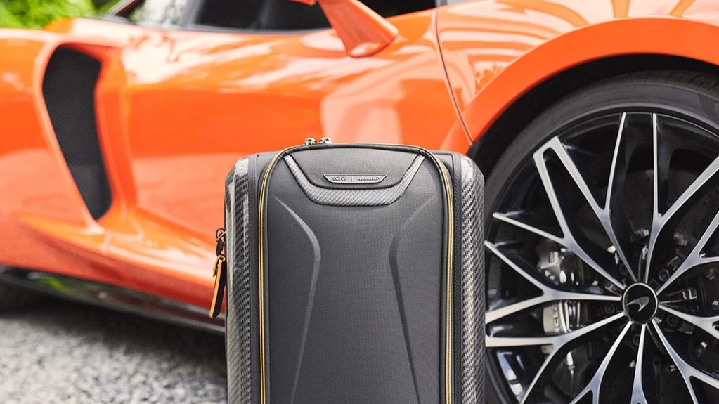 20220603 Tumi Lando22 Mclaren Aerocarryon Black 433 1x1