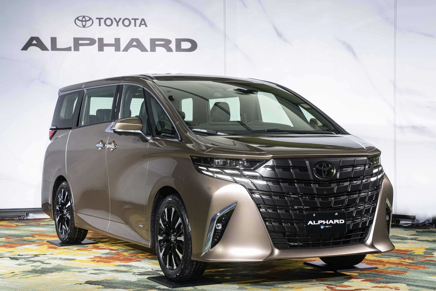 極致奢華 再創巔峰 TOYOTA ALPHARD 磅礡上市