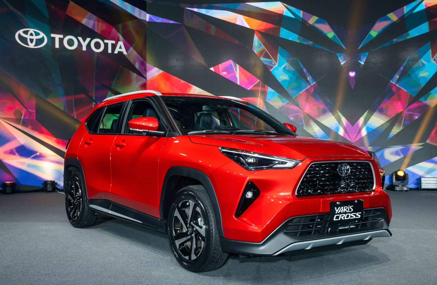 汰舊換新價 66 萬起 TOYOTA全新YARiS CROSS 震撼登場