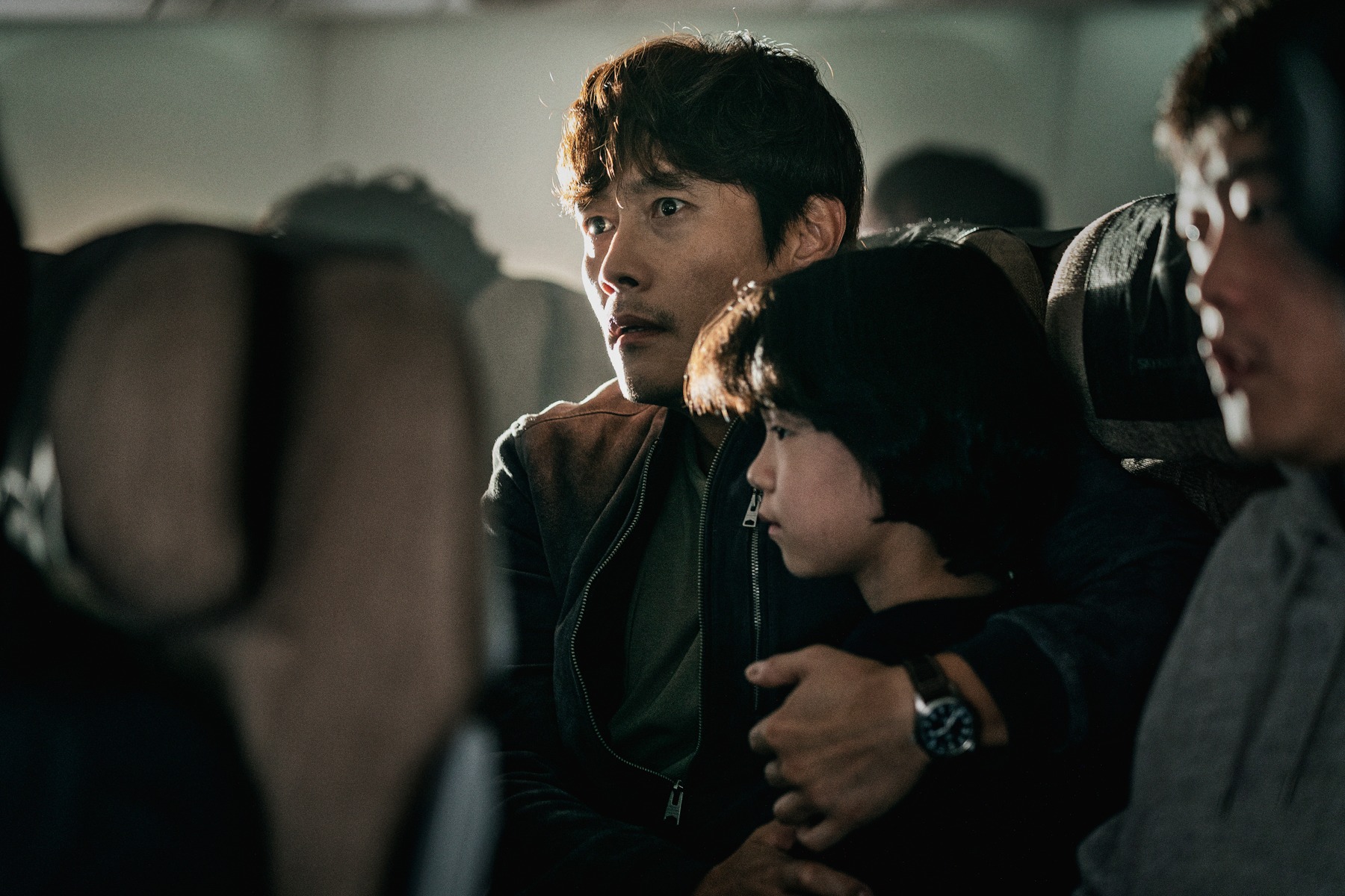 《緊急迫降》:下半年值得進戲院看 令人淚崩又刺激的佳作