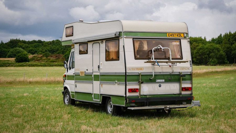 低里程價位合理的1988 Mercedes 310　車屋相當適合來場懷舊之旅