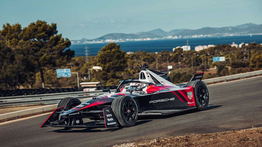 更強的動力與更輕的車重讓車迷更期待　Porsche 99X Gen3 Formula E賽車