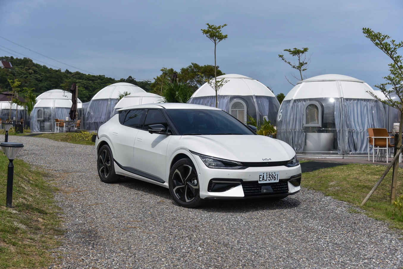 4.the Kia Ev6以「green Power超效綠能」、「cutting Edge前瞻設計」、「smart智能天賦」三大dna,全台受到近1,800位車主肯定。