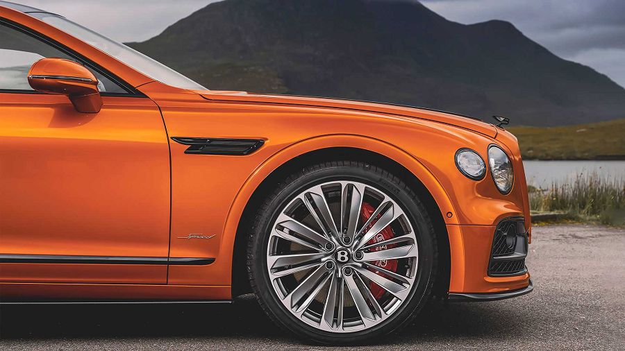 Bentley推出讓駕駛開得更開心的「Flying Spur Speed」