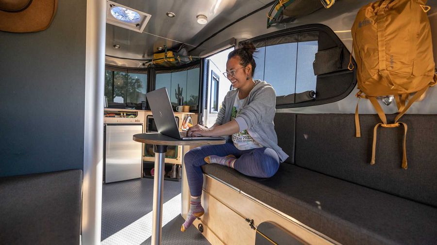 Airstream與REI聯手　推出環境友善且高效率的露營拖車