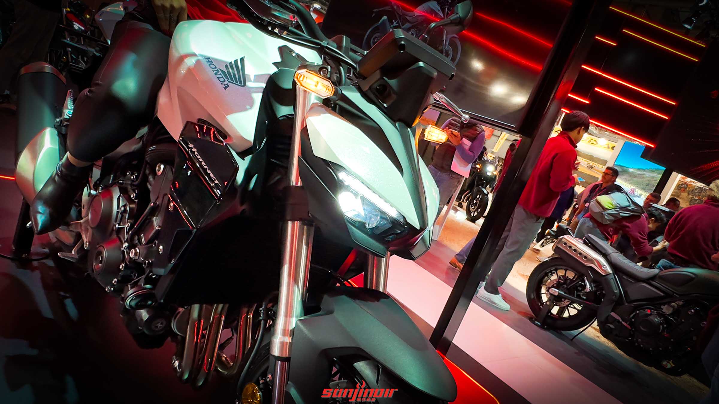 2023米蘭車展現場：進擊的本田？Honda首發CB1000 Hornet、CB650R E-Clutch等新車款上陣！