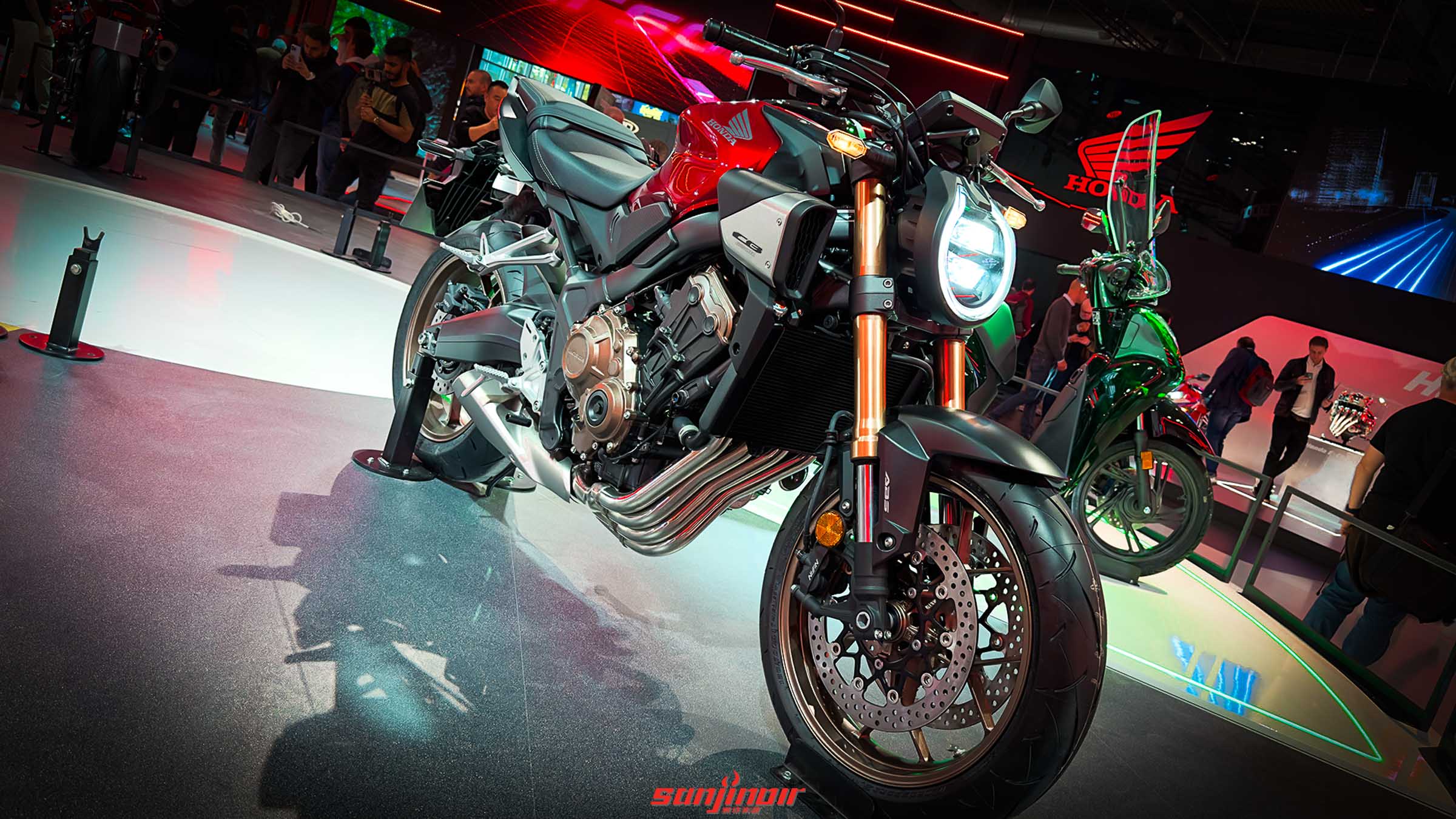 2023米蘭車展現場：進擊的本田？Honda首發CB1000 Hornet、CB650R E-Clutch等新車款上陣！