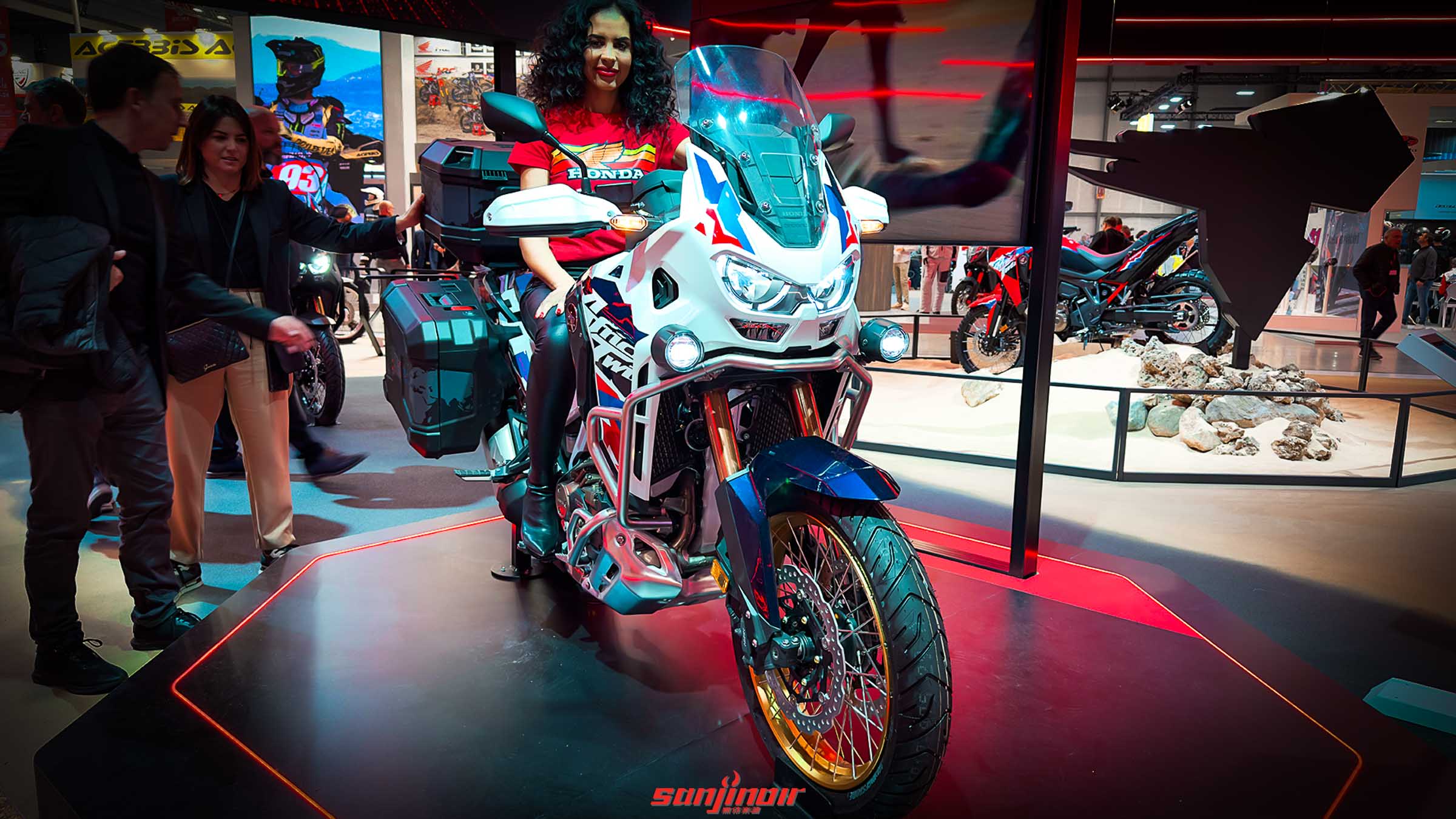 2023米蘭車展現場：進擊的本田？Honda首發CB1000 Hornet、CB650R E-Clutch等新車款上陣！
