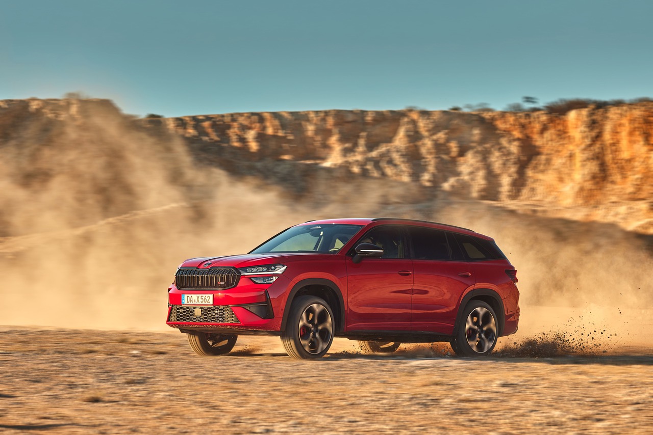 Kodiaq Rs Dcc Plus 升級版主動懸吊與 Haldex 4x4 智慧四驅系統 騁,皆能提供卓越操控表現與駕馭信心