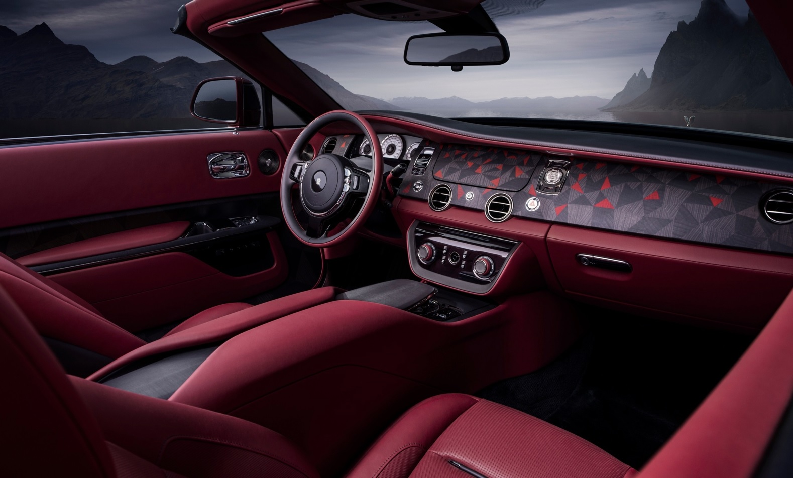 P90519242 Lowres Rolls Royce La Rose 