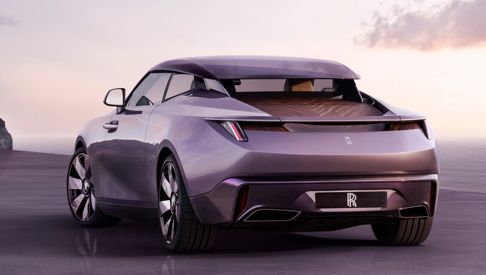 P90519976 Lowres Rolls Royce Amethyst