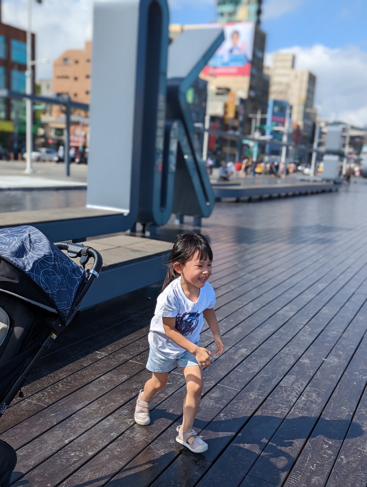 Pxl 20221112 024942133.portrait