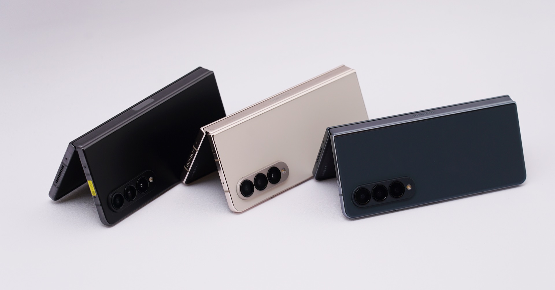 Samsung Galaxy Z Fold4 10