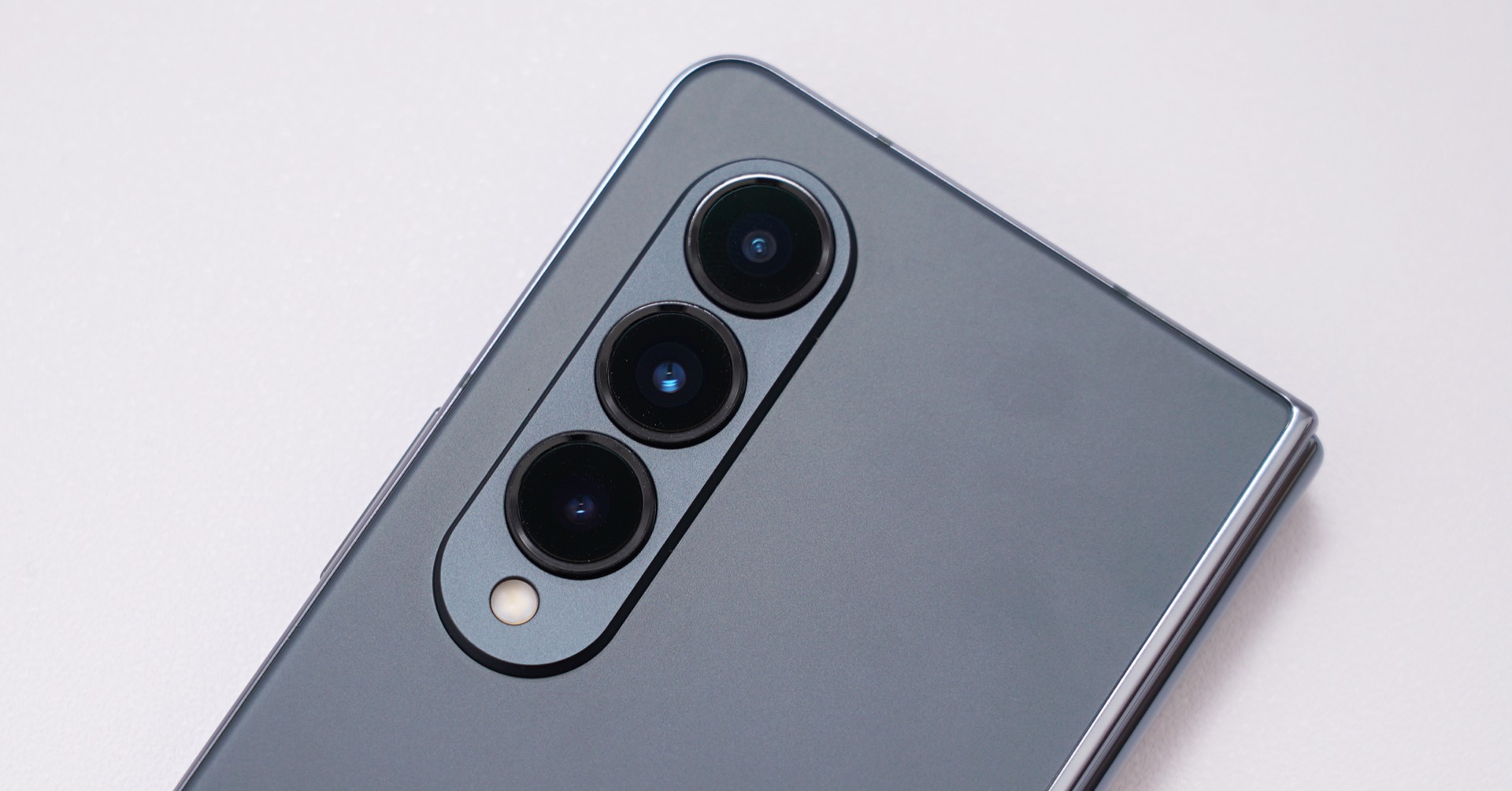 Samsung Galaxy Z Fold4 7