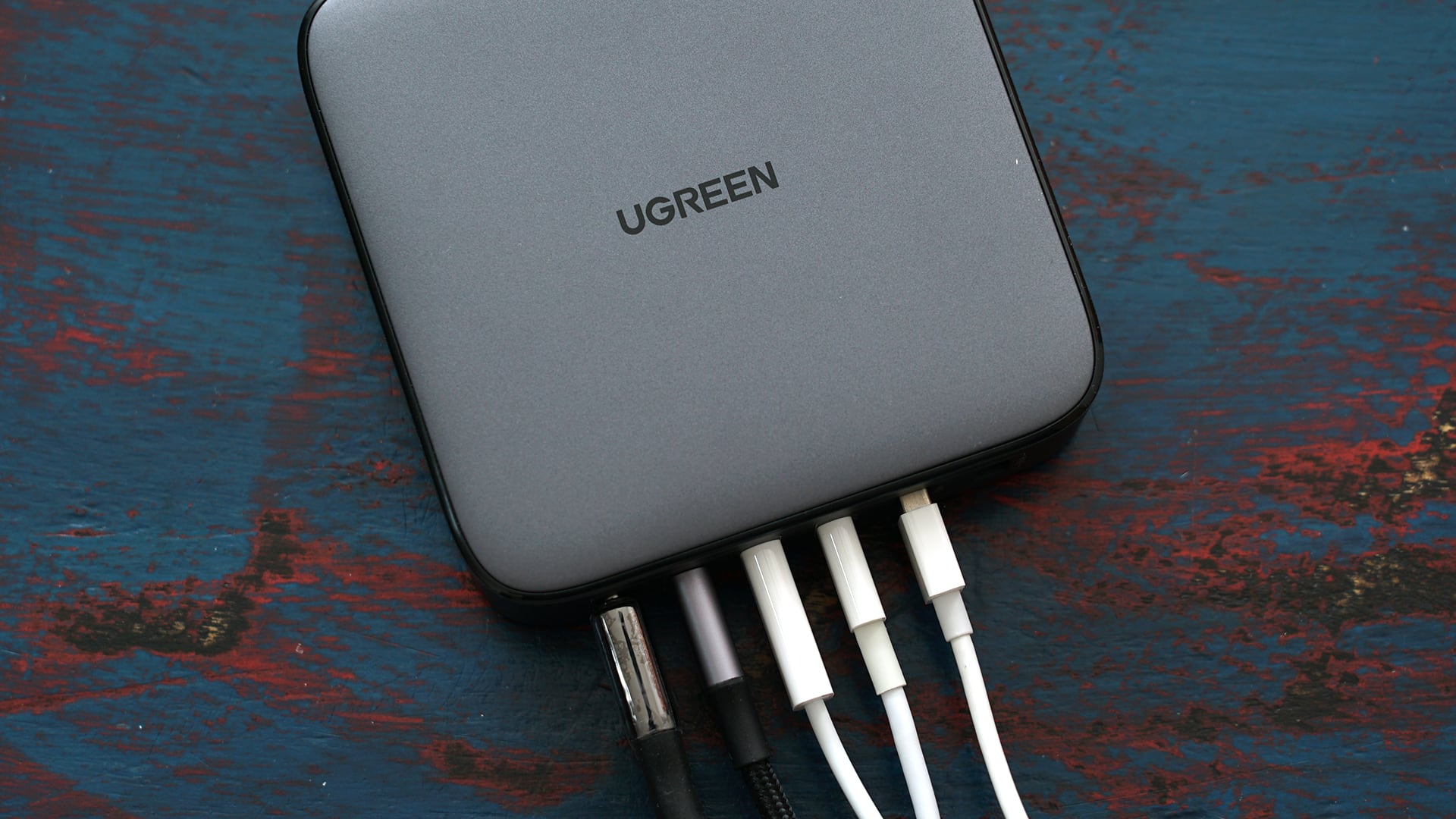 Ugreen 綠聯 200w 六孔氮化鎵充電頭 13
