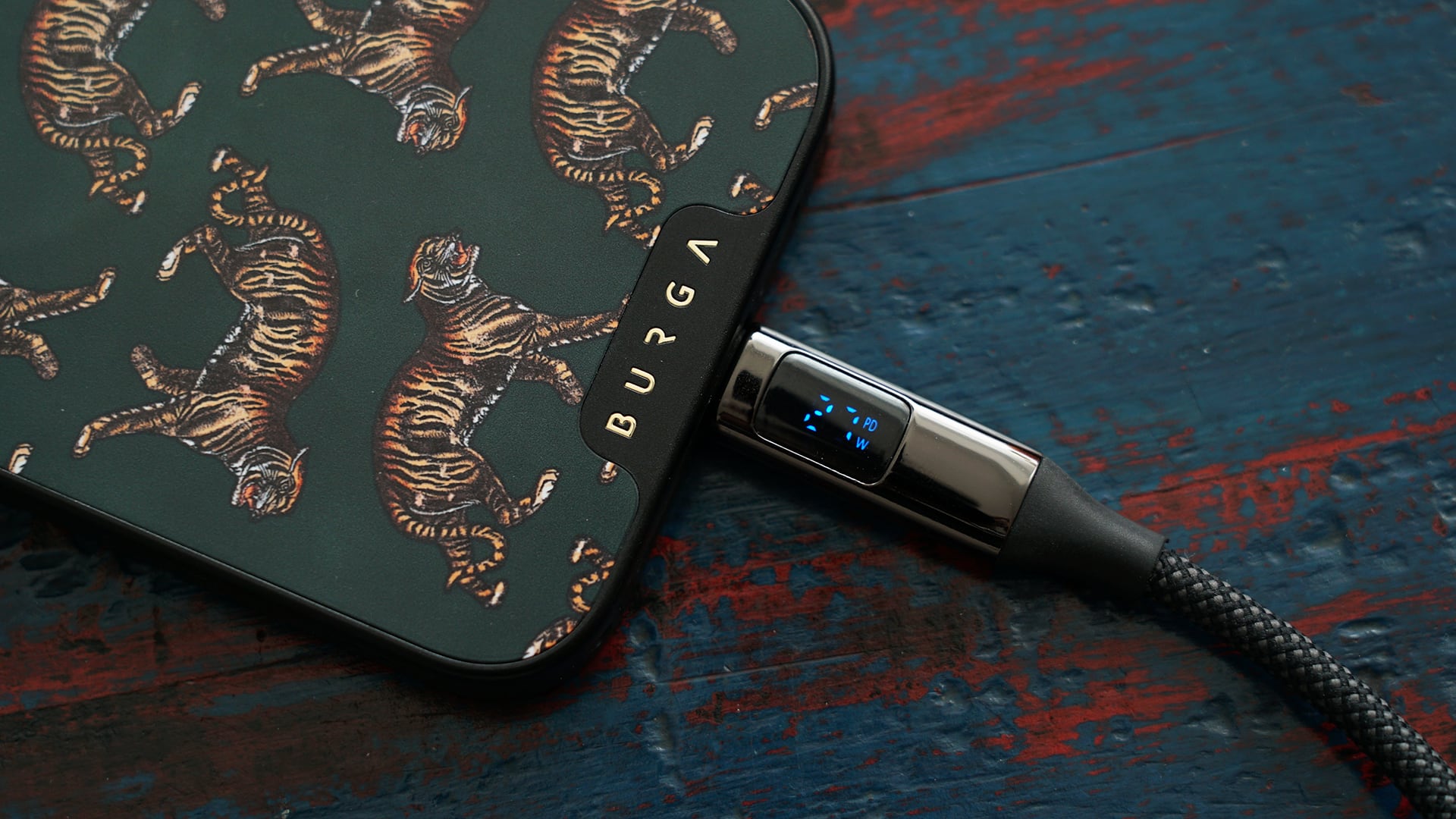Ugreen 綠聯 200w 六孔氮化鎵充電頭 15