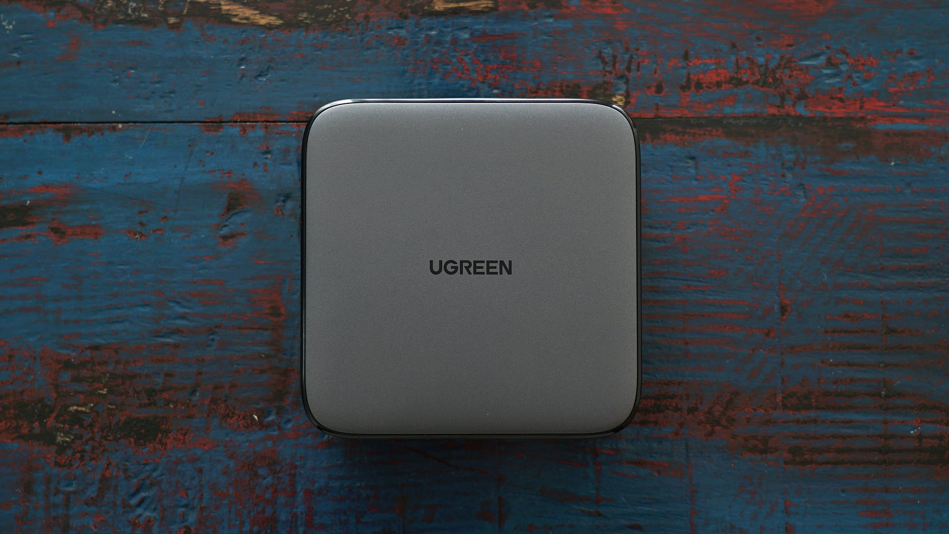 Ugreen 綠聯 200w 六孔氮化鎵充電頭 6