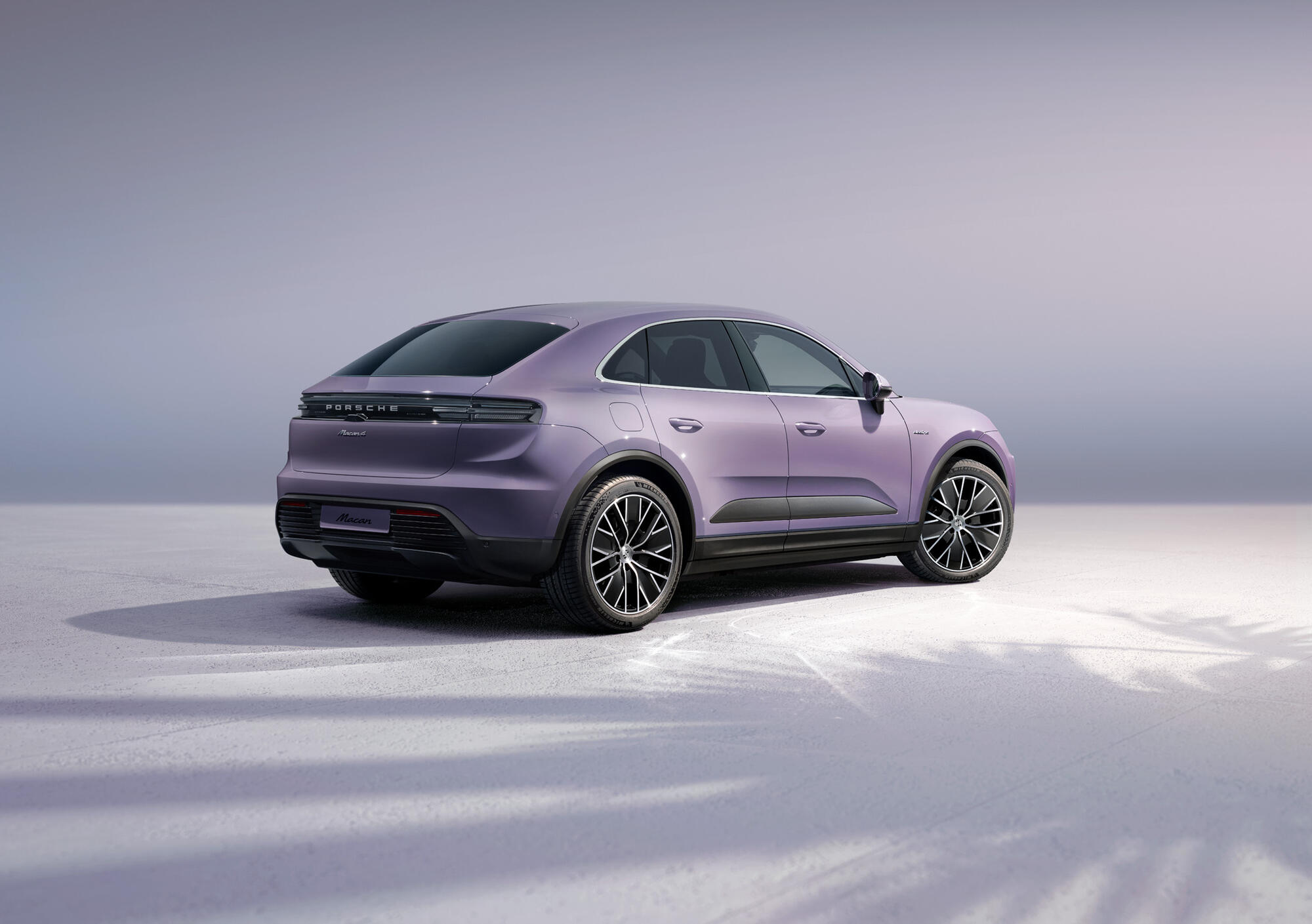 Michelin 為保時捷純電 Macan 定製三大系列輪胎