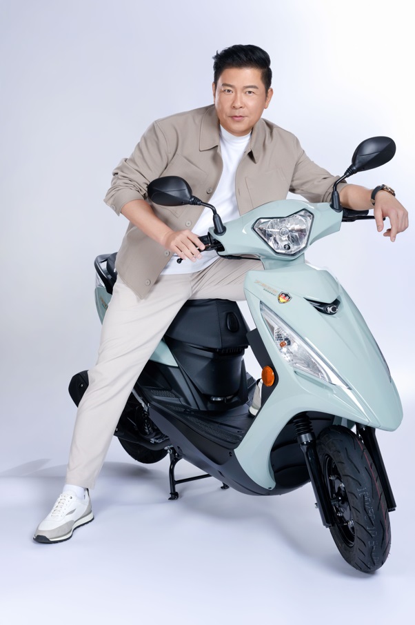 34年後再續前緣  曾國城演藝生涯首代言機車品牌