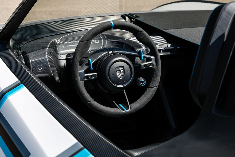 極致純粹與e-performance的完美結合：保時捷全新 Vision 357 Speedster